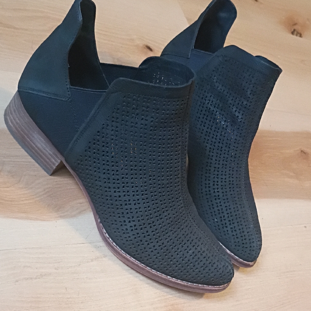Vince Camuto Black Laser Cut Ankle Boots